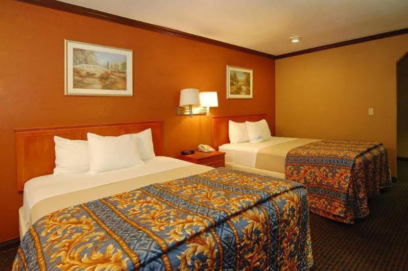 Days Inn By Wyndham Bishop Dış mekan fotoğraf